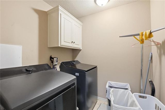 4701 Corinth Drive, St Joseph, MO 64506