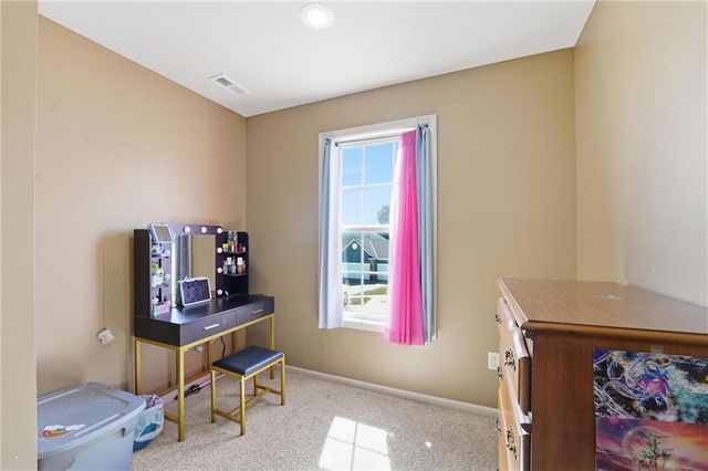 4701 Corinth Drive, St Joseph, MO 64506