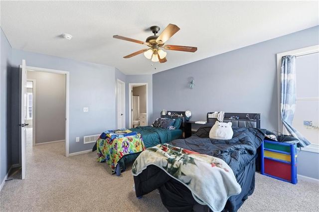 4701 Corinth Drive, St Joseph, MO 64506