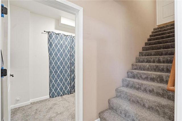 4701 Corinth Drive, St Joseph, MO 64506