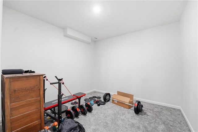 4701 Corinth Drive, St Joseph, MO 64506