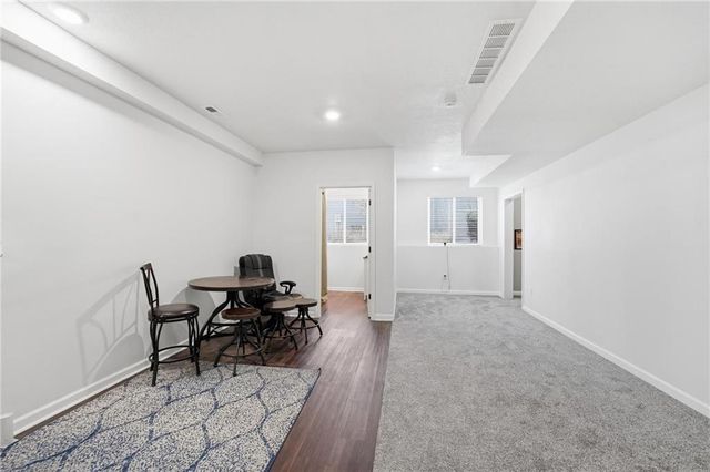 4701 Corinth Drive, St Joseph, MO 64506