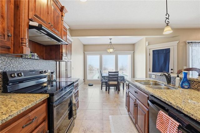 4701 Corinth Drive, St Joseph, MO 64506