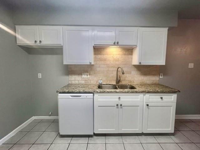 27 N Greenbud Court, The Woodlands, TX 77380