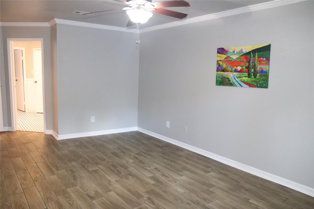 27 N Greenbud Court, The Woodlands, TX 77380