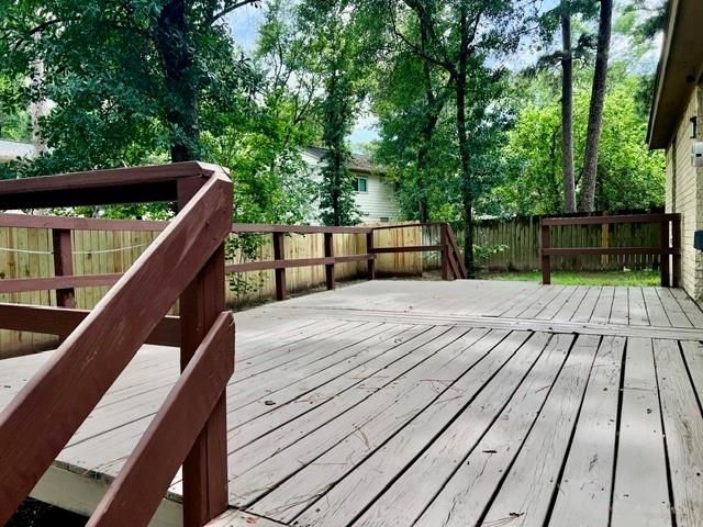 27 N Greenbud Court, The Woodlands, TX 77380