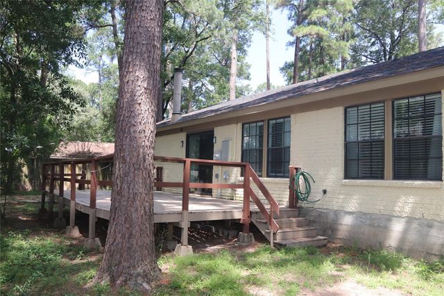27 N Greenbud Court, The Woodlands, TX 77380