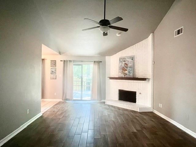 27 N Greenbud Court, The Woodlands, TX 77380