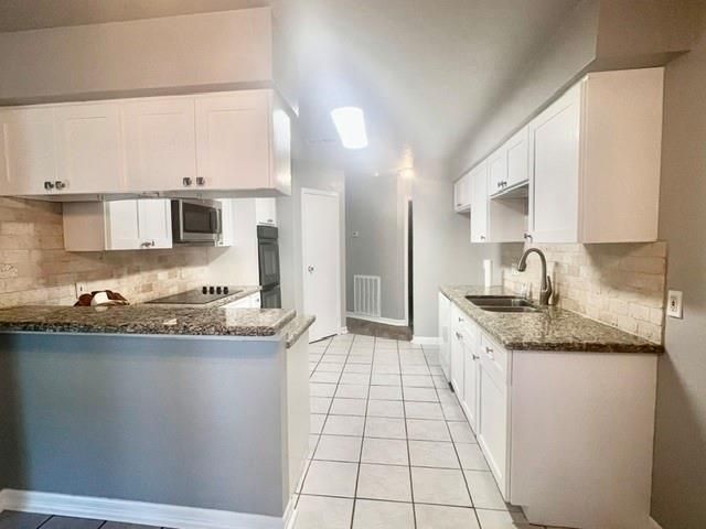 27 N Greenbud Court, The Woodlands, TX 77380