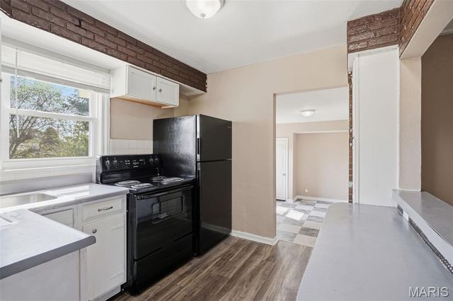 8114 Waddell Avenue, St Louis, MO 63125