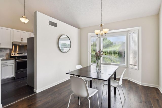 2824 Kenwood Isles Drive, Minneapolis, MN 55408