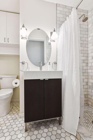 2824 Kenwood Isles Drive, Minneapolis, MN 55408