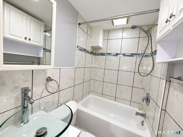 63 Derby Avenue 4, Derby, CT 06418