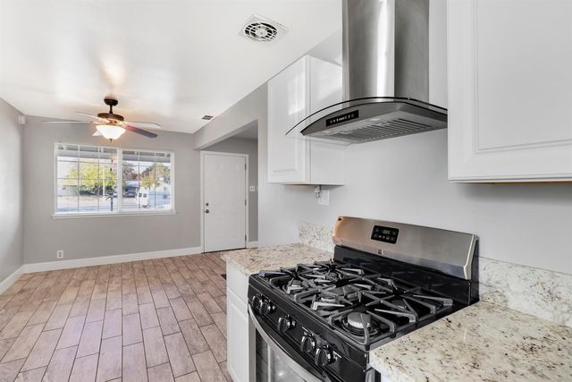 3900 Santa Fe Way, North Highlands, CA 95660