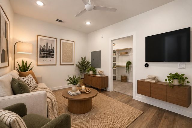 6324 N Lamar BLVD 317, Austin, TX 78752