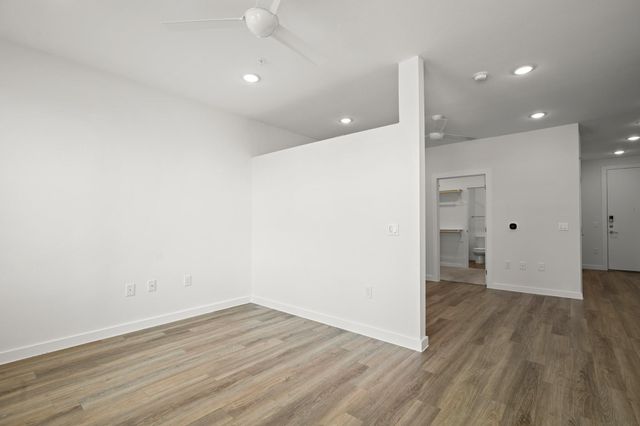 6324 N Lamar BLVD 317, Austin, TX 78752