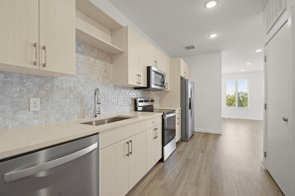 6324 N Lamar BLVD 317, Austin, TX 78752