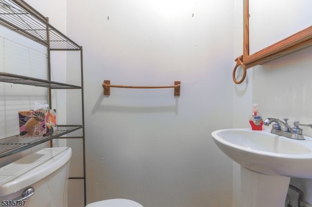 614 W 8th St 10, Plainfield City, NJ 07060