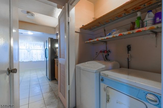 614 W 8th St 10, Plainfield City, NJ 07060