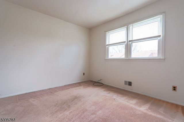 614 W 8th St 10, Plainfield City, NJ 07060