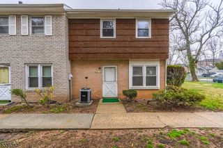 614 W 8th St 10, Plainfield City, NJ 07060