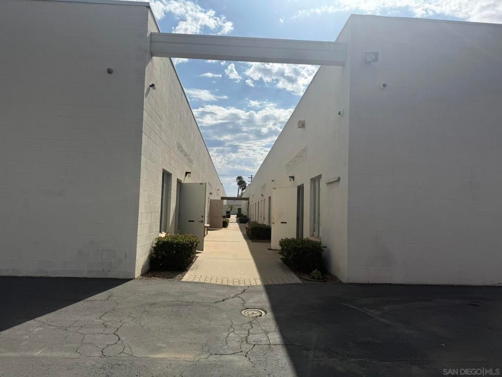 1666 N Magnolia Ave, El Cajon, CA 92020 — photo 4