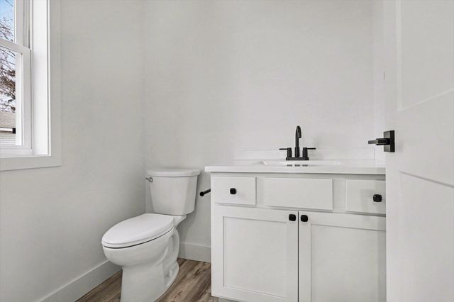 102 N Mill Street, Dowagiac, MI 49047