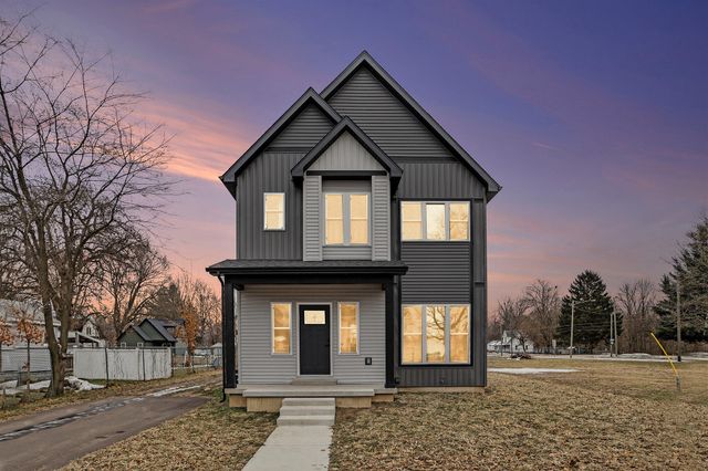 102 N Mill Street, Dowagiac, MI 49047