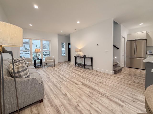 102 N Mill Street, Dowagiac, MI 49047