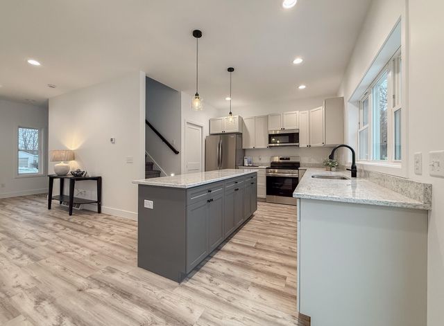 102 N Mill Street, Dowagiac, MI 49047