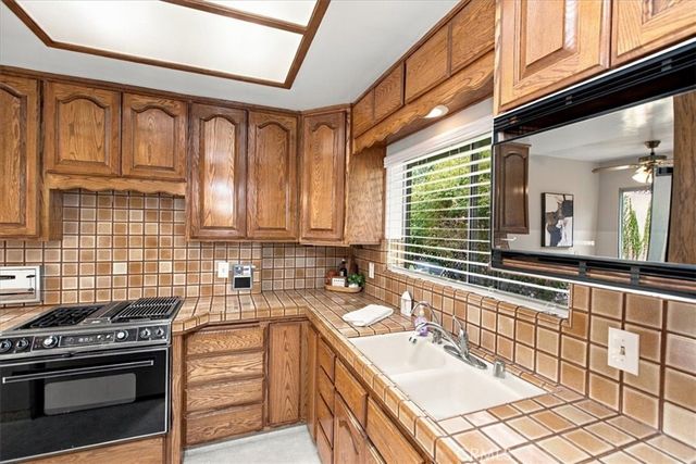 750 Arcadia Avenue 10, Arcadia, CA 91007