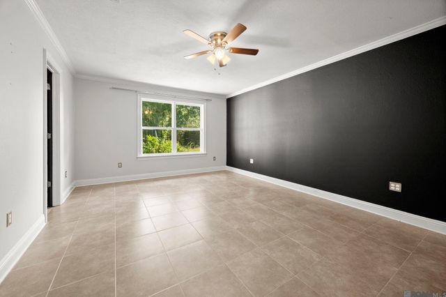 25820 Wax Rd, Denham Springs, LA 70726