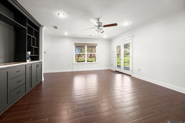 25820 Wax Rd, Denham Springs, LA 70726