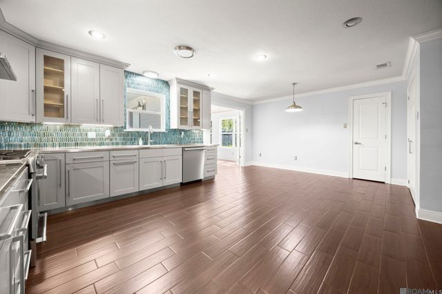 25820 Wax Rd, Denham Springs, LA 70726
