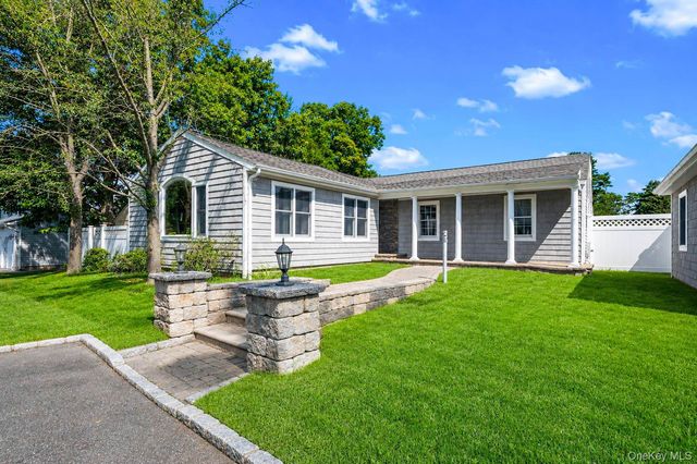 23 Cottage Drive, Farmingville, NY 11738