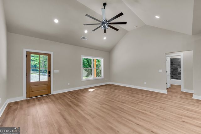 390 Champayne Trail, Hartwell, GA 30643