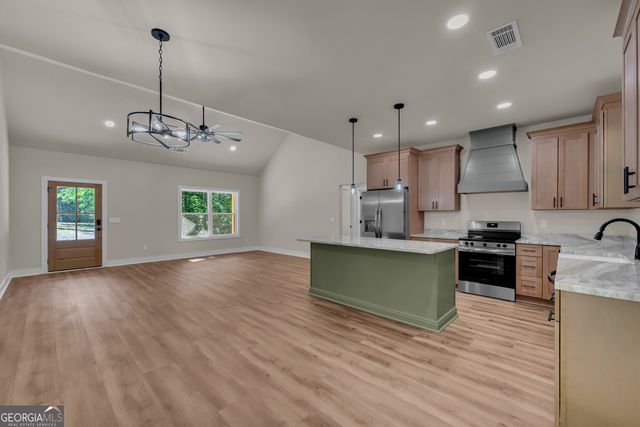 390 Champayne Trail, Hartwell, GA 30643