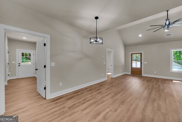 390 Champayne Trail, Hartwell, GA 30643
