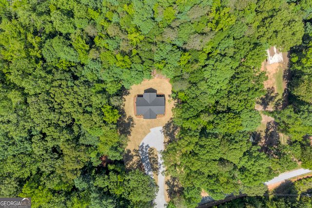 390 Champayne Trail, Hartwell, GA 30643