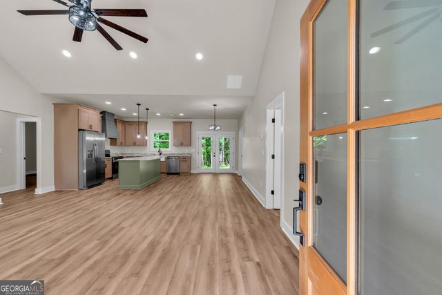 390 Champayne Trail, Hartwell, GA 30643