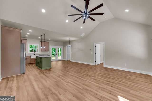 390 Champayne Trail, Hartwell, GA 30643