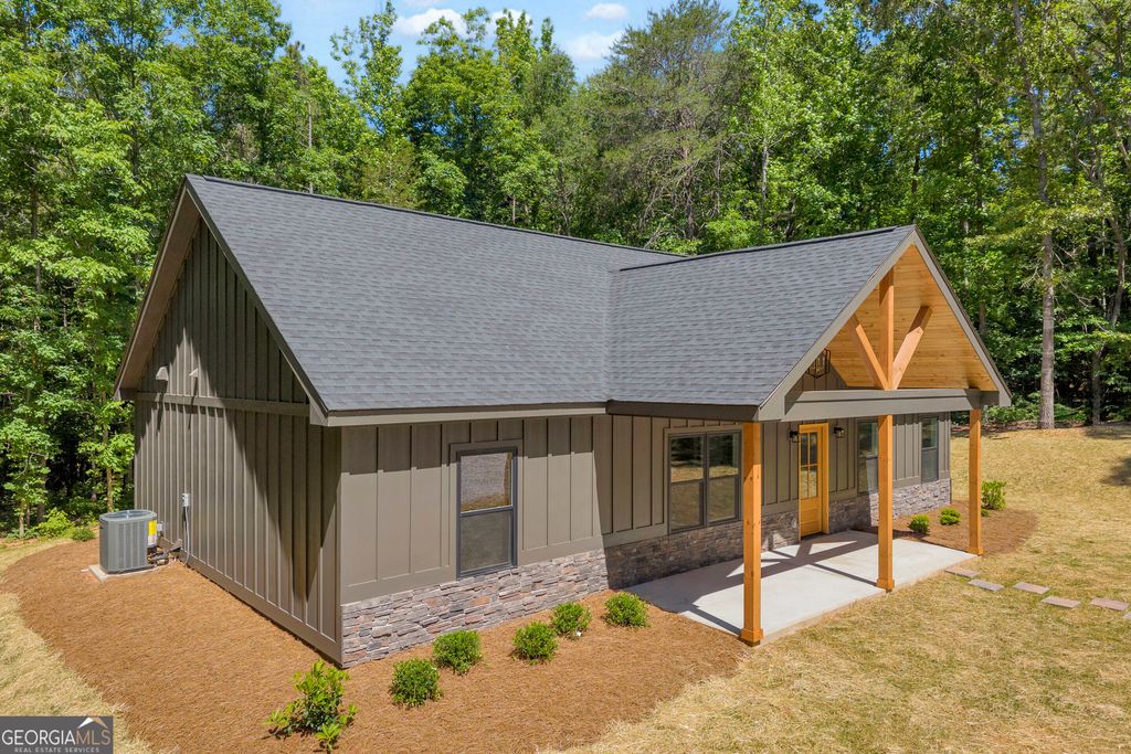 390 Champayne Trail, Hartwell, GA 30643 — photo 4