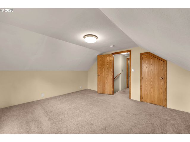 907 PIONEER St, Ridgefield, WA 98642