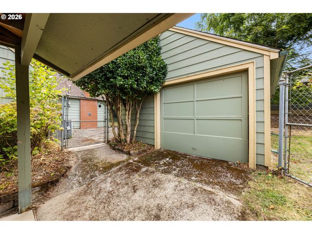 907 PIONEER St, Ridgefield, WA 98642