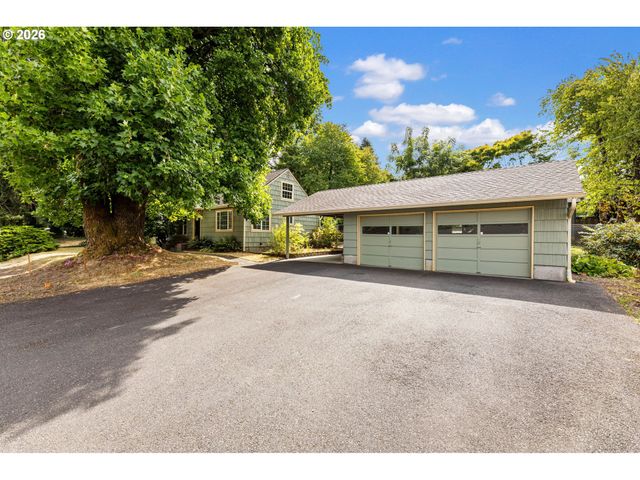 907 PIONEER St, Ridgefield, WA 98642