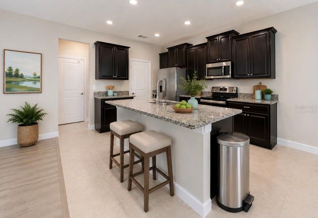 10005 SAGE CREEK DRIVE, Ruskin, FL 33573