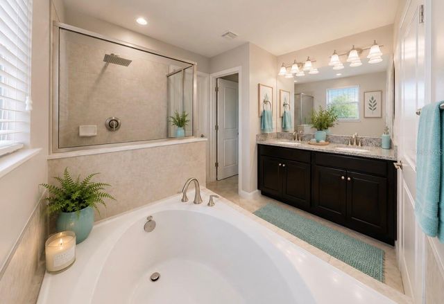 10005 SAGE CREEK DRIVE, Ruskin, FL 33573