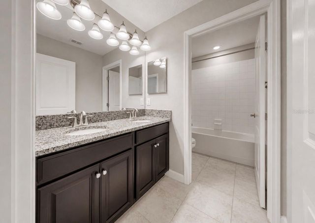 10005 SAGE CREEK DRIVE, Ruskin, FL 33573