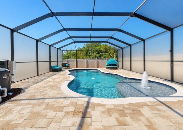 10005 SAGE CREEK DRIVE, Ruskin, FL 33573