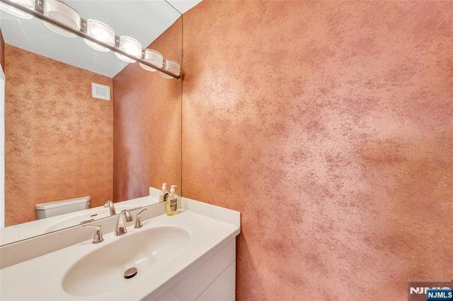 1530 Palisade Avenue 27K, Fort Lee, NJ 07024